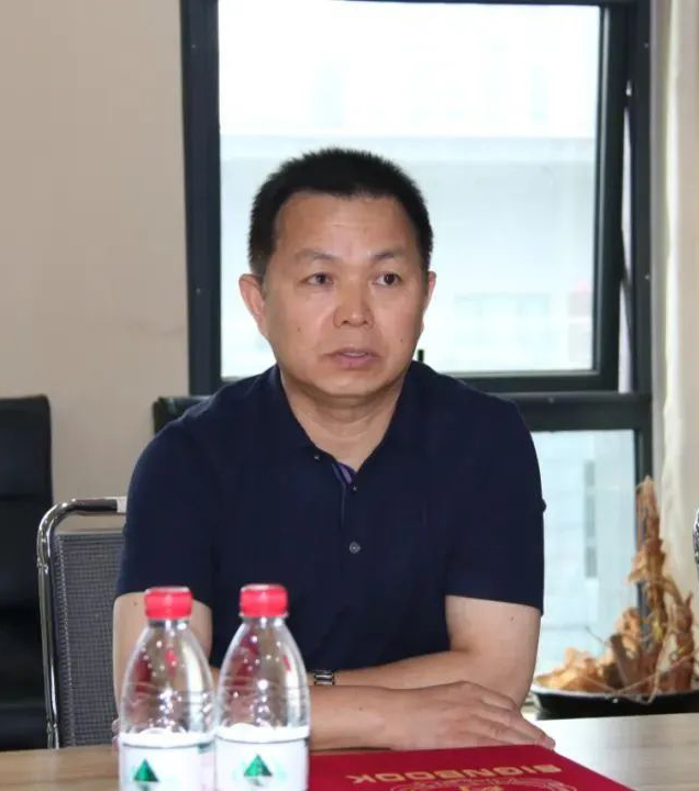 愛(ài)心奶情系學(xué)子，公益情溫暖人心—河南花花牛乳業(yè)集團(tuán)助力基金會(huì)“圓夢(mèng)計(jì)劃?一杯奶”公益項(xiàng)目，愛(ài)心捐贈(zèng)善款50萬(wàn)元！